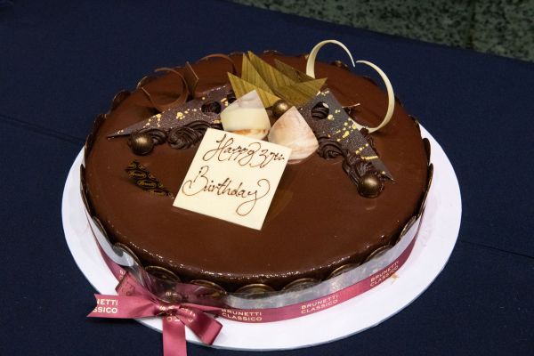 Photo of anniversary cake